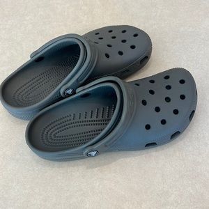 Gently used. Women’s gray crocs. Size 9.